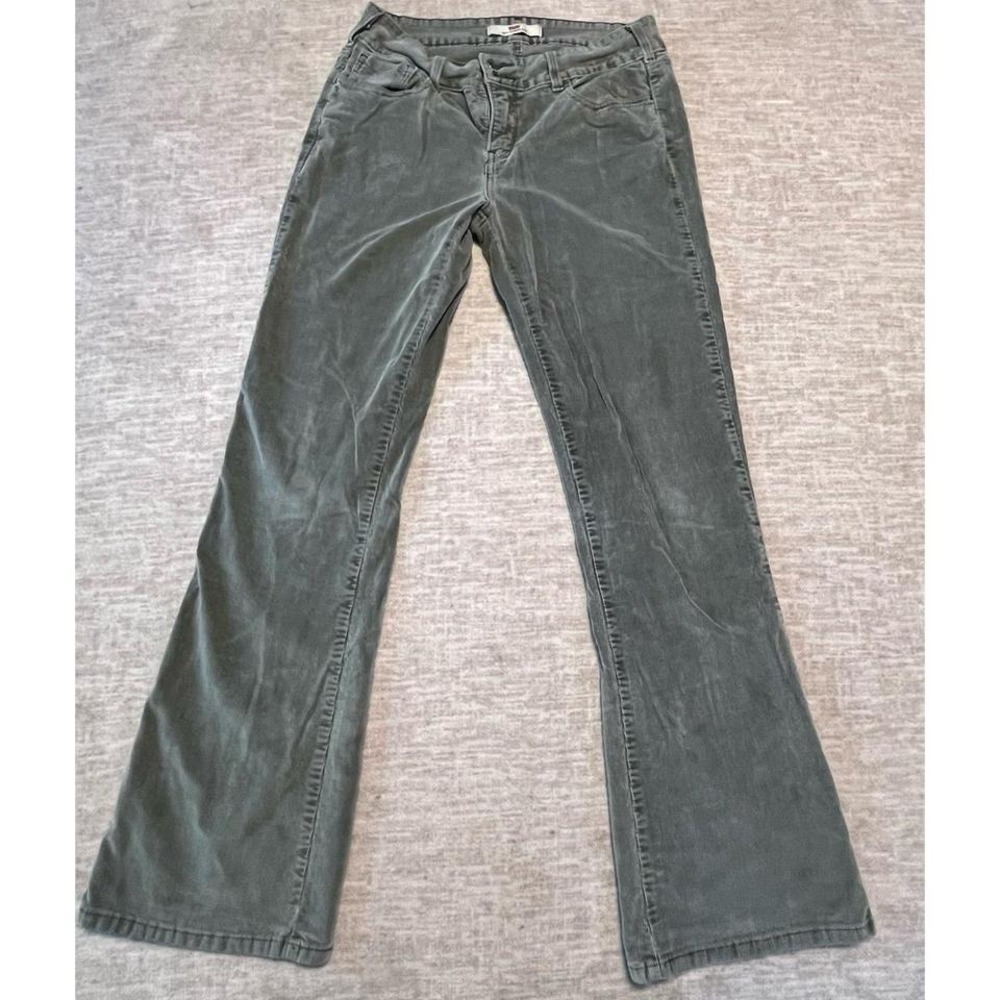 Levi's Women's 526 Slender Bootcut Corduroy Pants Size 10 M Green‎ Low Rise